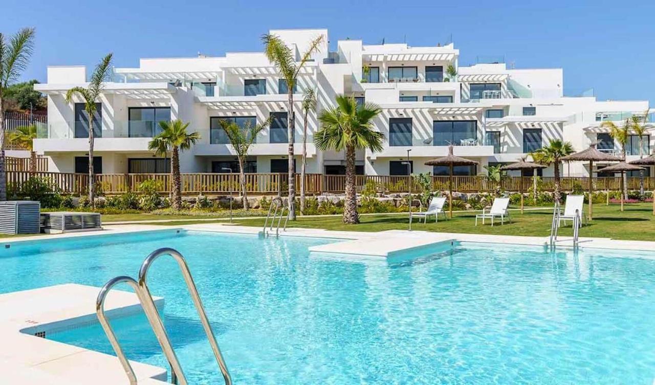 Luxury Secure Chic-hideaway In With Sun-drenched Terrace, & Gym Apartmán La Cala De Mijas